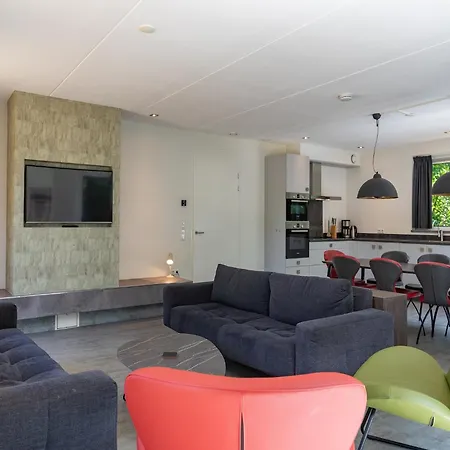 Villa Beautiful Luxurious Situated In *