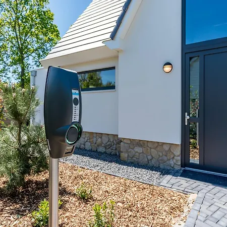 Beautiful Luxurious Situated In Vila *